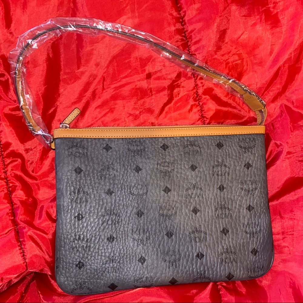 MCM Liv Visetos Shoulder Bag 🌪